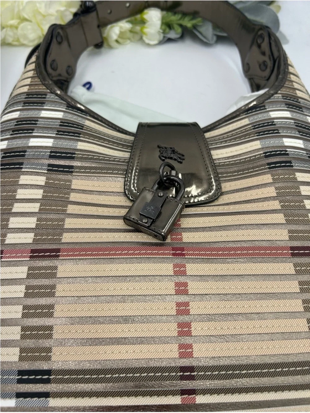 Women’s Burberry Brook hobo bag canvas check made in Italy pristine condition
